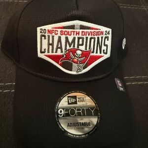 Buccaneers New Era Black NFC South Division Champions Hat